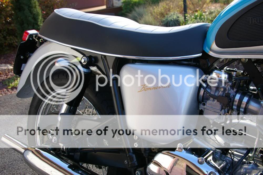 2004TriumphBonnevilleT100f.jpg